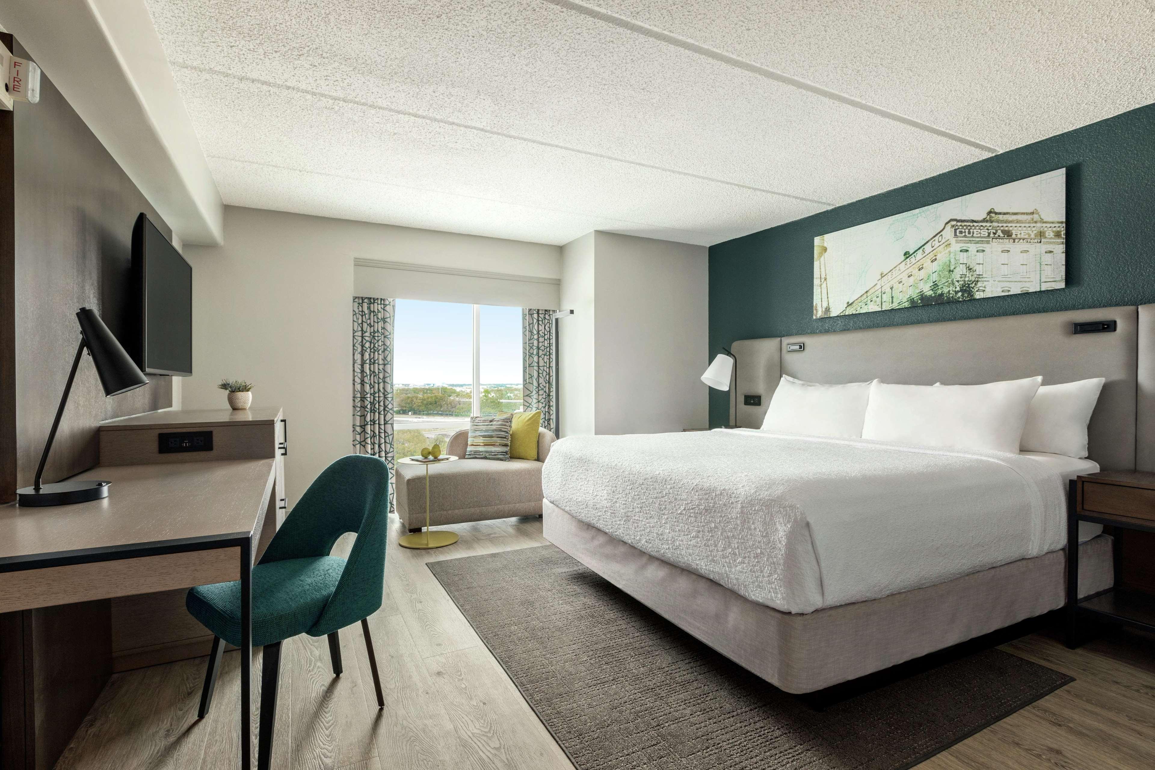 Hotel Alba Tampa, Tapestry Collection By Hilton Екстериор снимка
