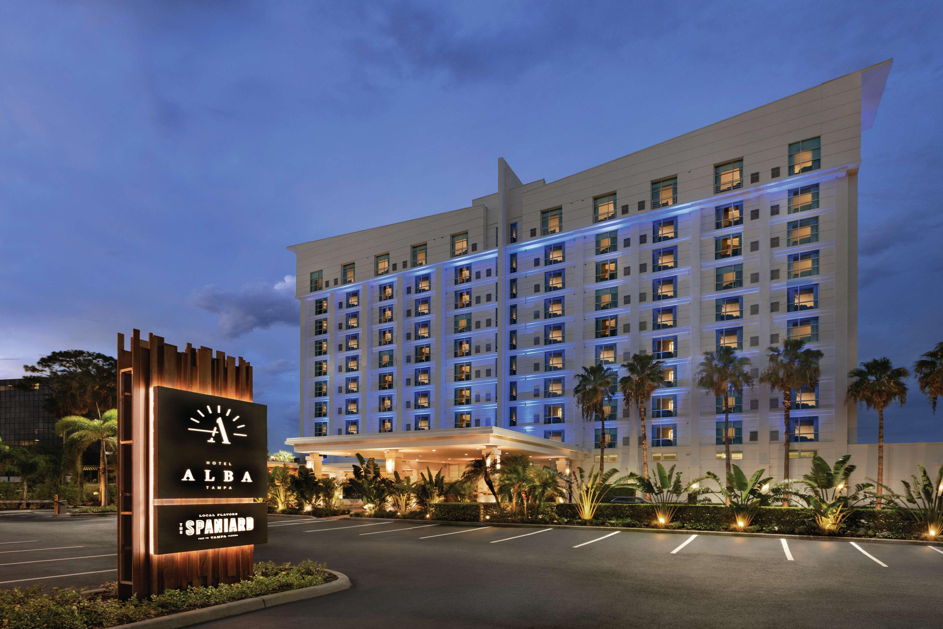 Hotel Alba Tampa, Tapestry Collection By Hilton Екстериор снимка