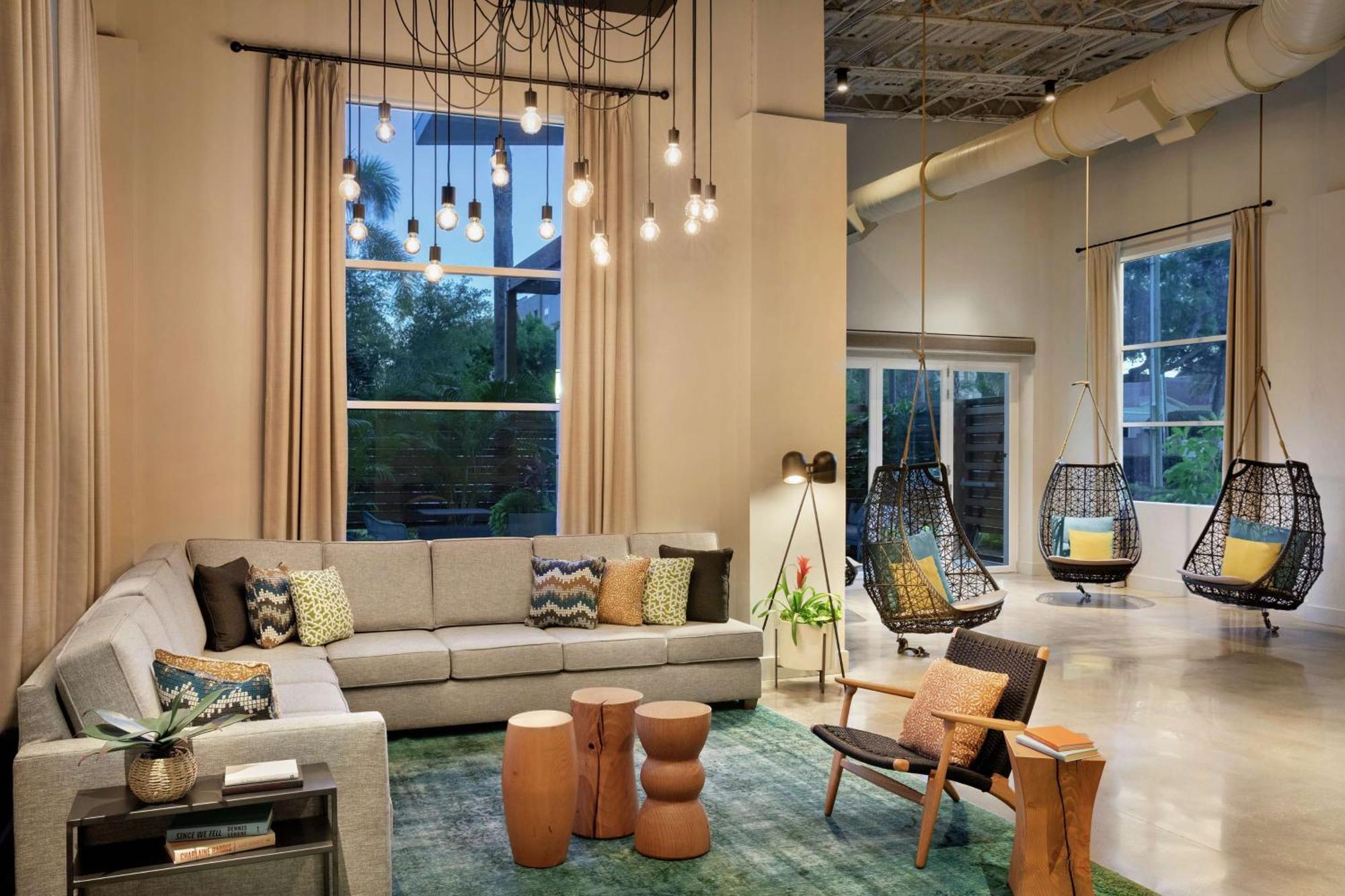 Hotel Alba Tampa, Tapestry Collection By Hilton Екстериор снимка