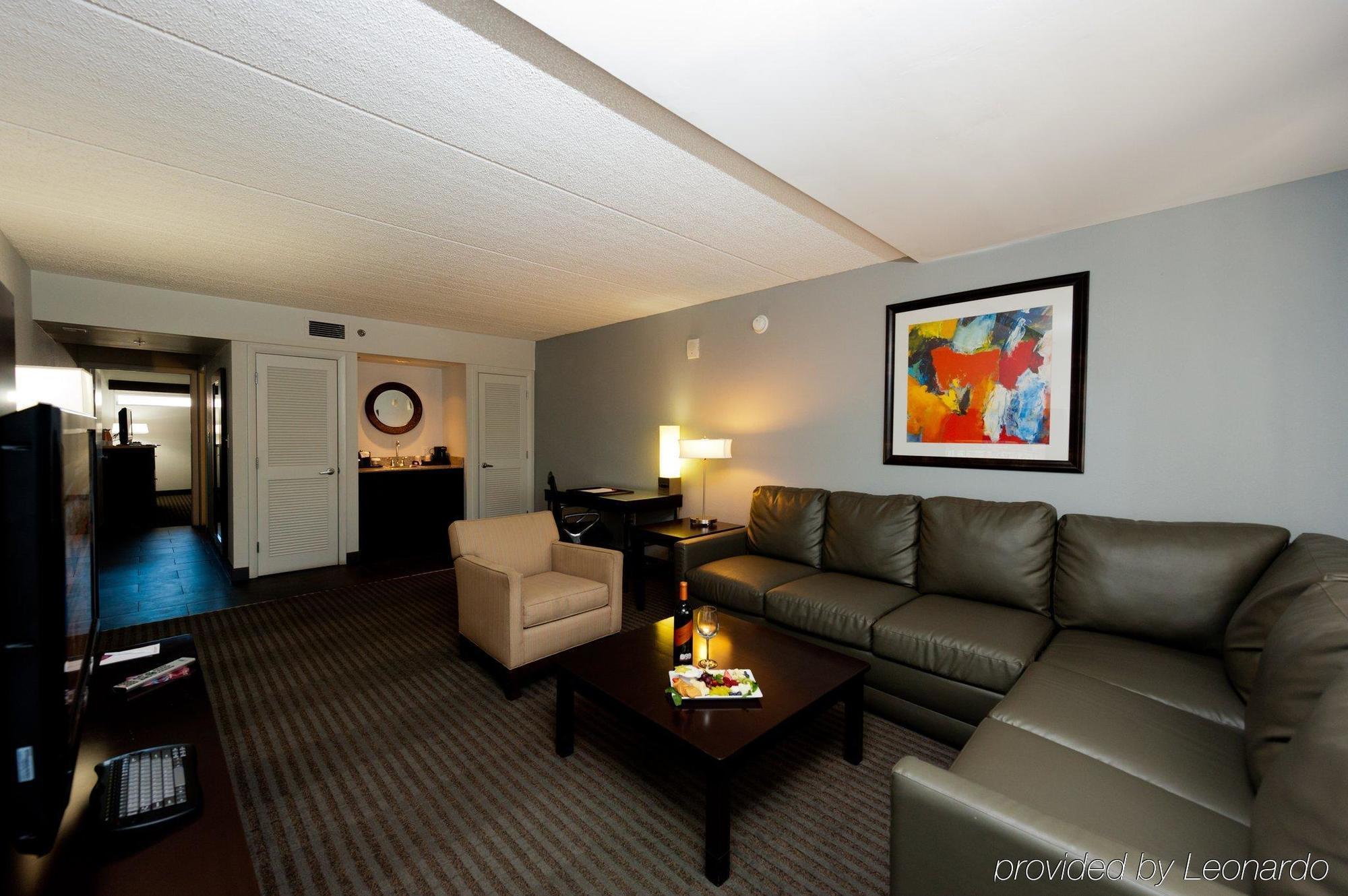 Hotel Alba Tampa, Tapestry Collection By Hilton Екстериор снимка